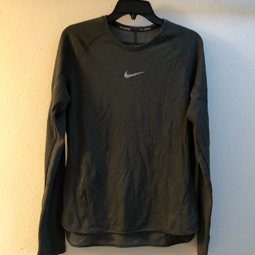 Nike DriFit lightweight performance running shirt. Women’s L